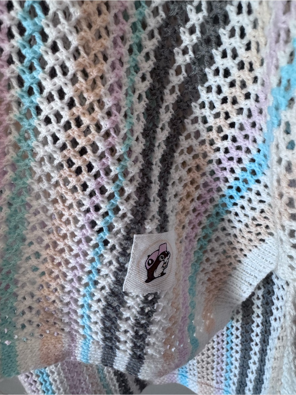 Buc-ee’s Hooded Crochet Poncho - 2XL - Picture 2 of 5